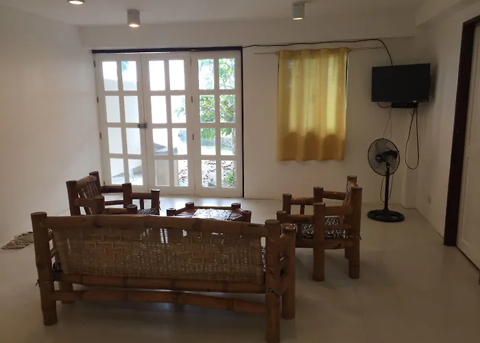 Resort Aozora Seaside Mactan 2*