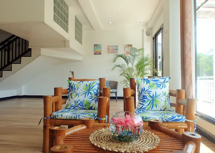 Aozora Seaside Mactan Resort 2*