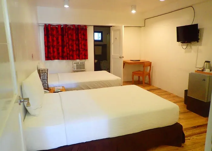 Aozora Seaside Mactan Resort 2*
